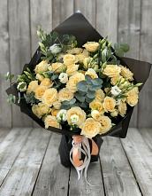 Букет цветов из:  Розы и Лизиантусы #REPLACE_PRED# Нюрбе