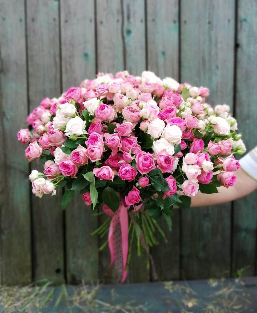 Букет Розовые кустовые розы Натали и Лав Лидия в Нюрбе