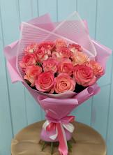 Букет 15 Розовых роз Равель в Нюрбе